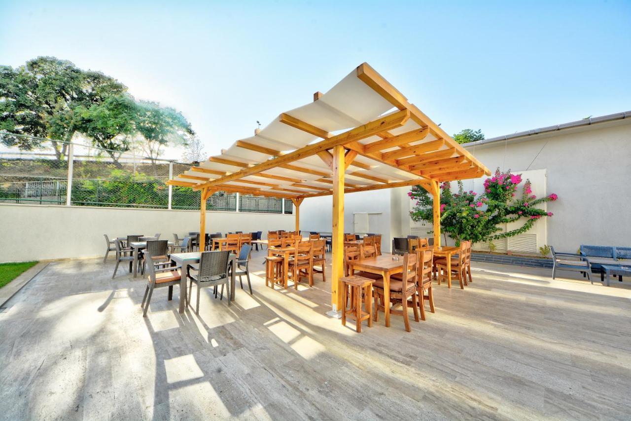 North Blue Life Hotel Istanbul Exterior photo